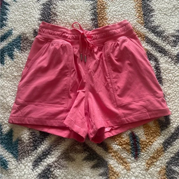 Lululemon Women’s Dance Studio High-Rise Short 3.5" Sakura Pink Size 4 - Picture 12 of 12
